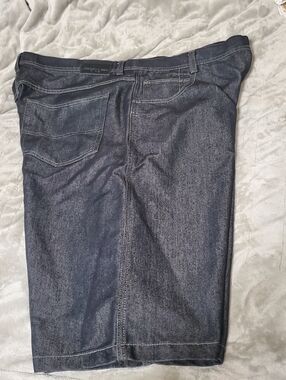 Like New Hawk's Bay Denim Shorts Size 42